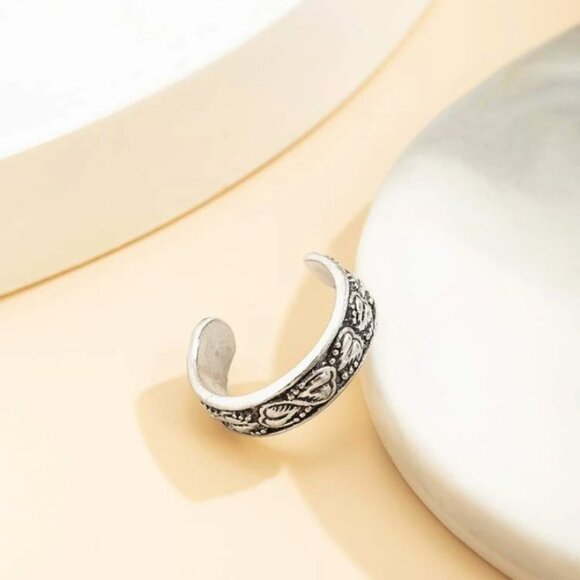 3 For $30 Engraved Toe Ring - Picture 3 of 5